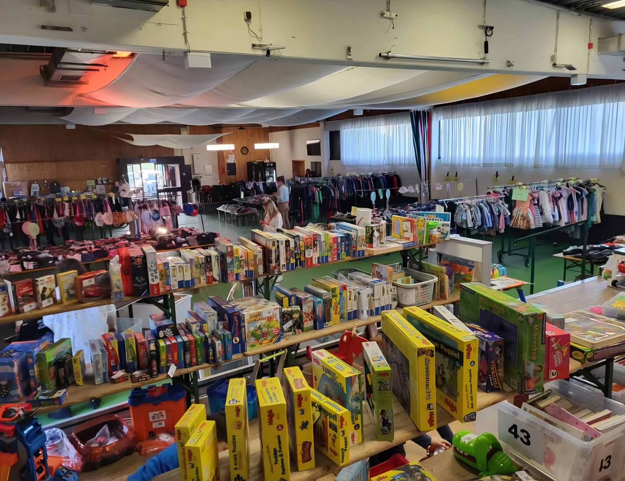 Auswahl beim Second Hand Markt